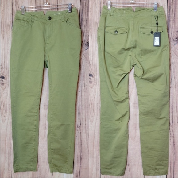 NWT rag & bone Green Moss Field High Rise
Chino Pants Size 23 (fits like 24) - Picture 7 of 16